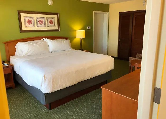 & Clearwater By Ihg Resort 3*