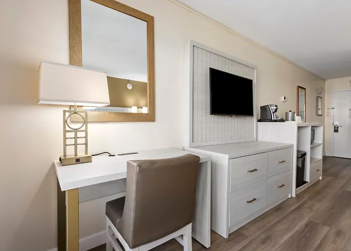 & Clearwater By Ihg Resort