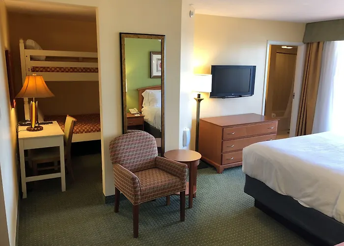 & Clearwater By Ihg 3*